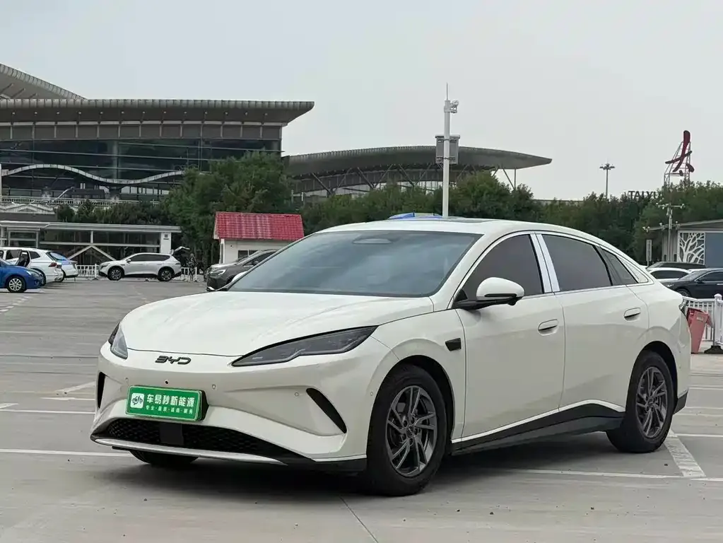 BYD Seal 06 — фото 1
