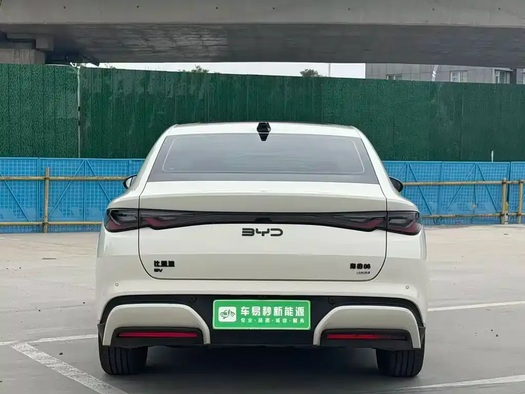 BYD Seal 06 — фото 9