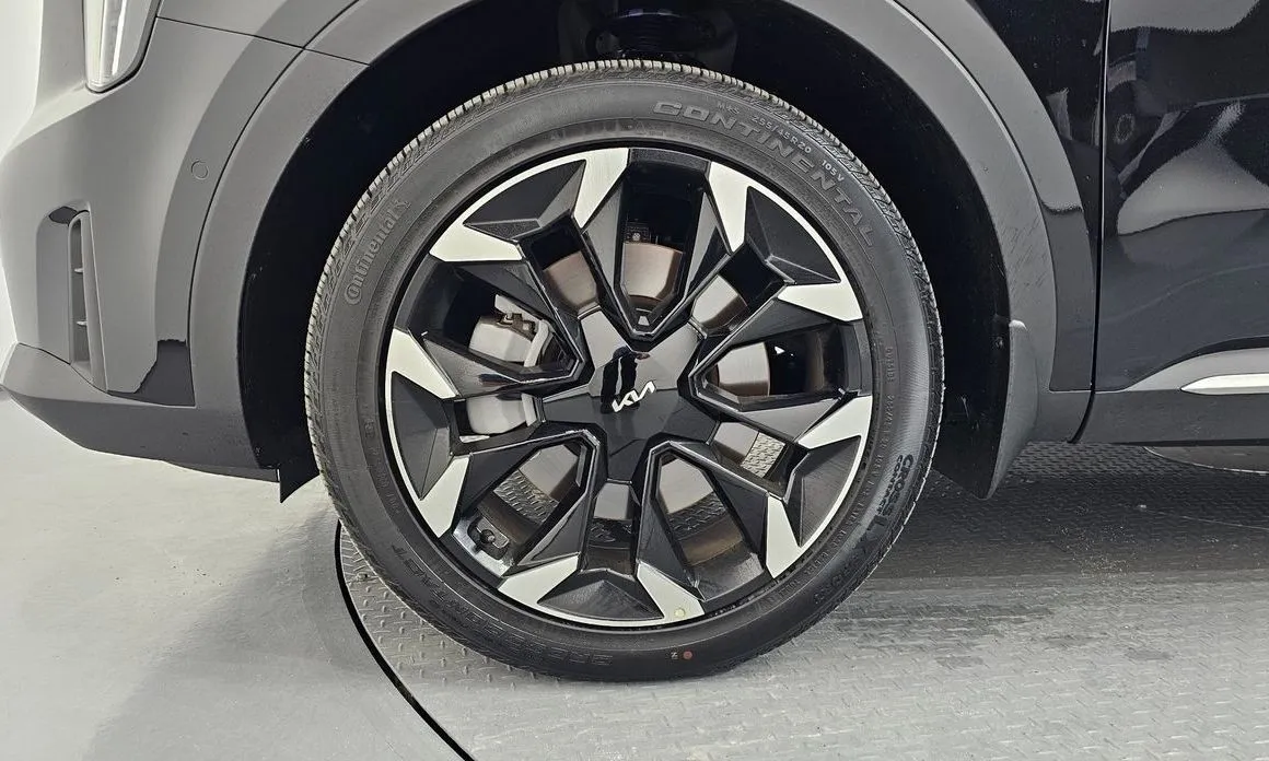 Kia Sorento — фото 10