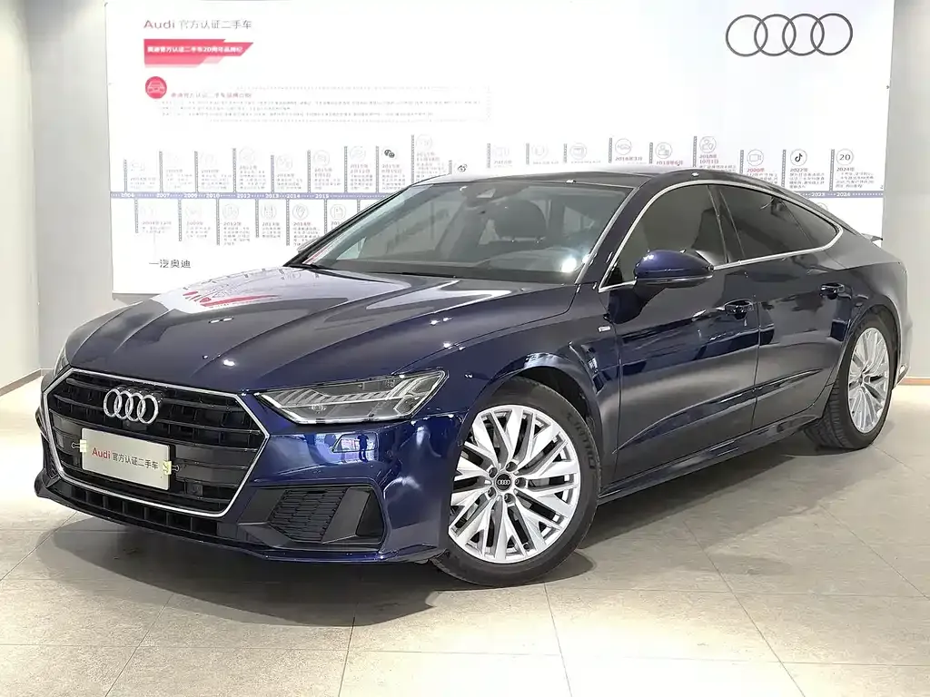 Audi A7 — фото 1