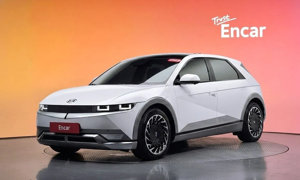 Hyundai Ioniq5 — фото 1