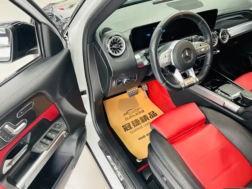 Mercedes-Benz GLB AMG — фото 4
