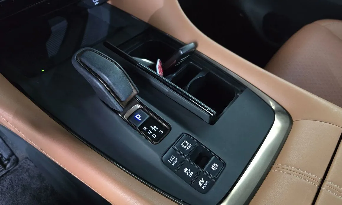 Toyota Alphard — фото 3