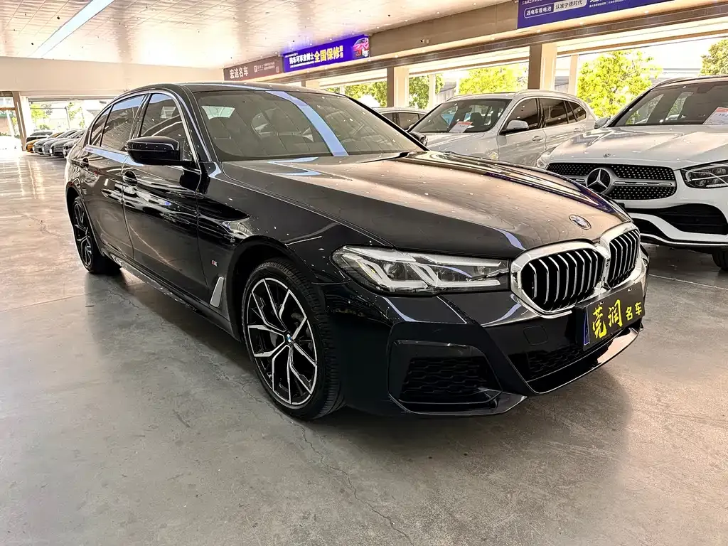 BMW 5 Series — фото 10