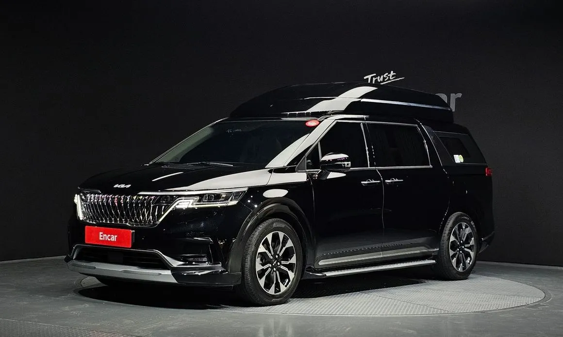 Kia Carnival — фото 1