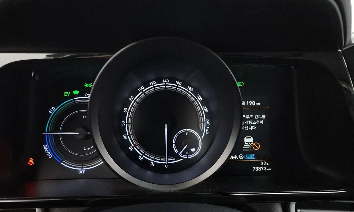 Hyundai AVANTE — фото 4