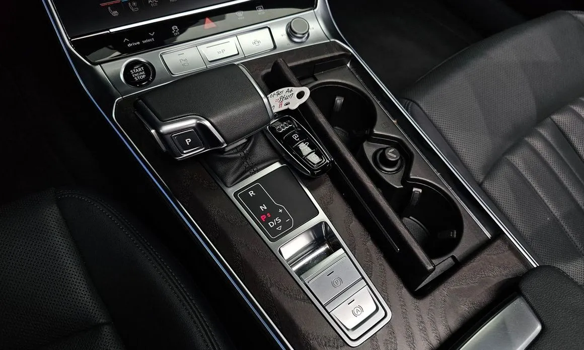Audi A6 — фото 9