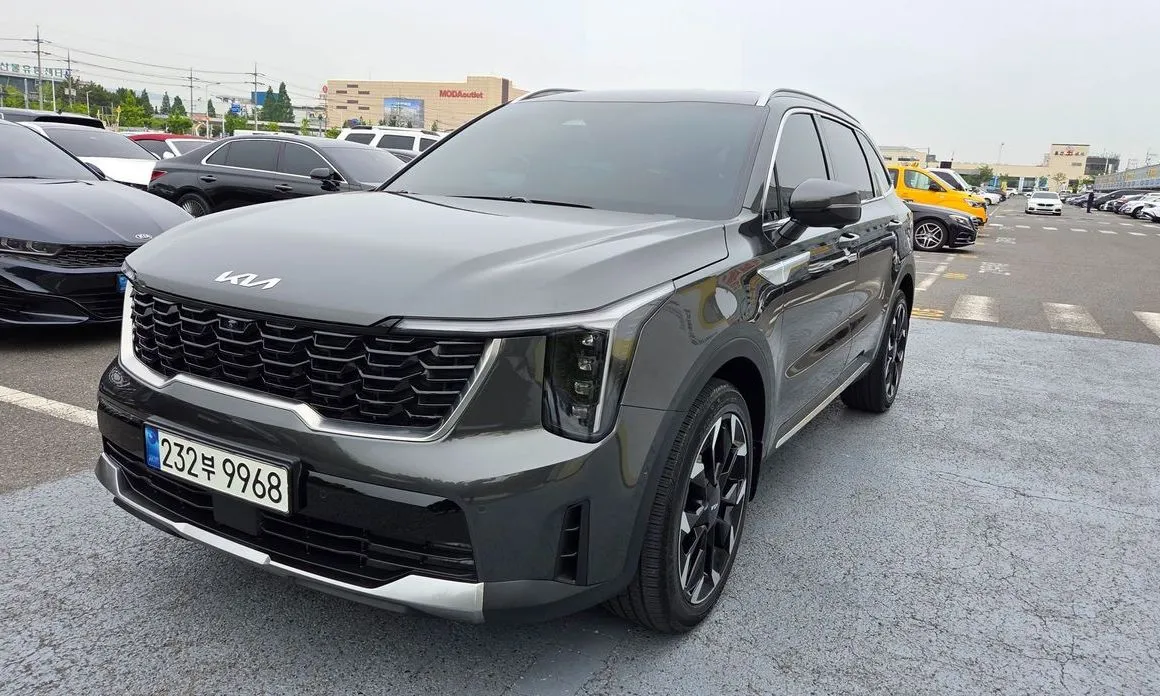 Kia Sorento — фото 1