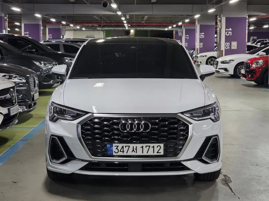 Audi Q3 — фото 1