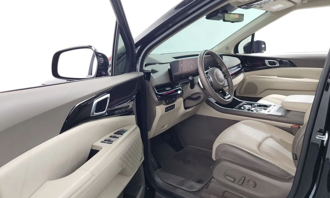 Kia Carnival — фото 4