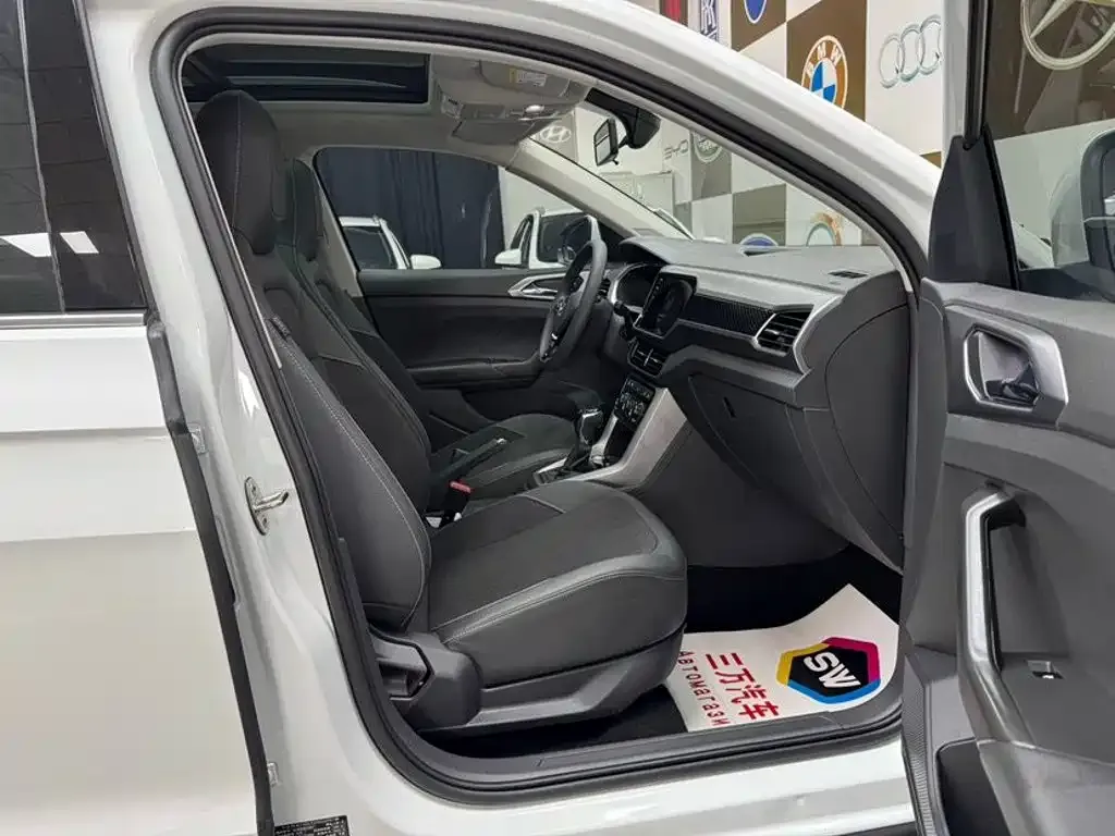 Volkswagen T-Cross — фото 6