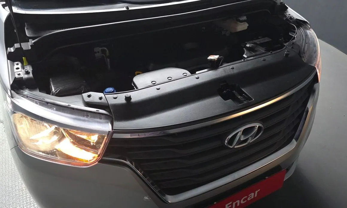 Hyundai Starex — фото 10