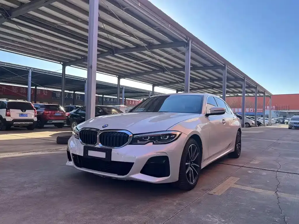 BMW 3 Series — фото 1