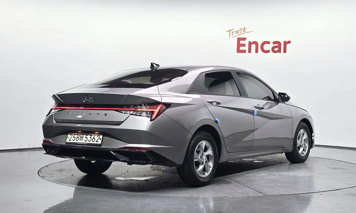 Hyundai AVANTE — фото 2