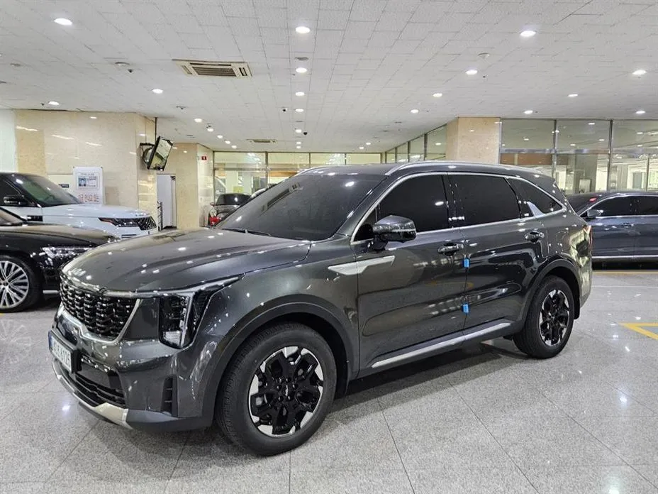 Kia Sorento — фото 1