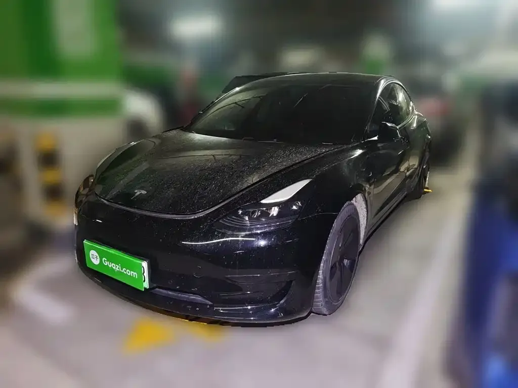Tesla Model 3 — фото 1