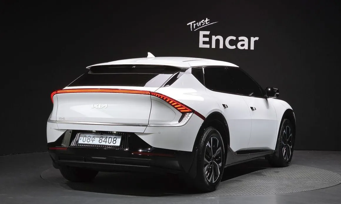 Kia EV6 — фото 6