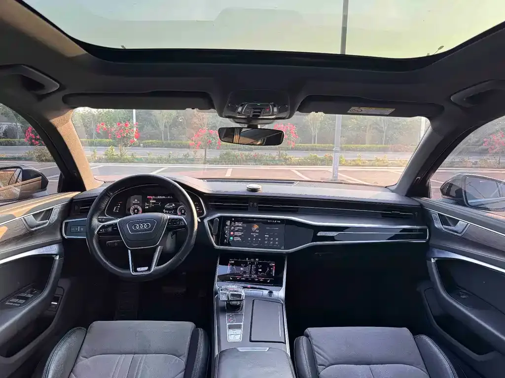 Audi A6L — фото 5
