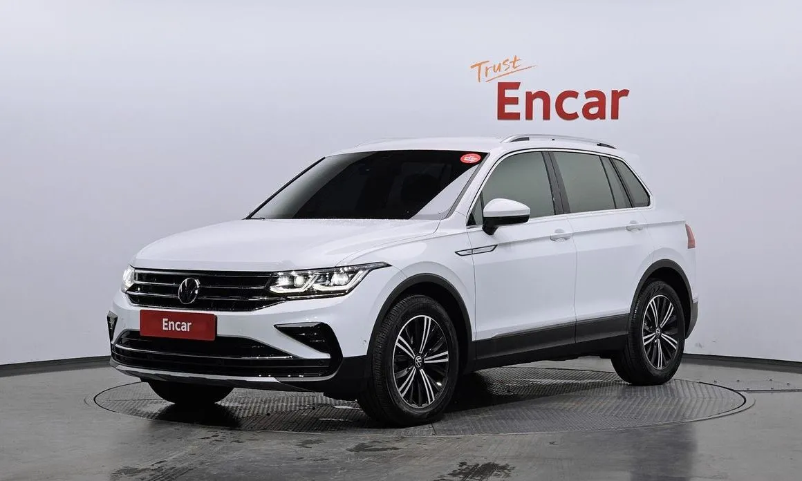 Volkswagen Tiguan — фото 1