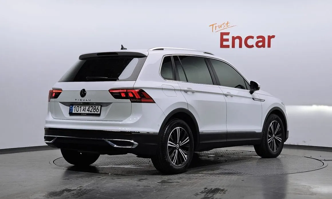 Volkswagen Tiguan — фото 2