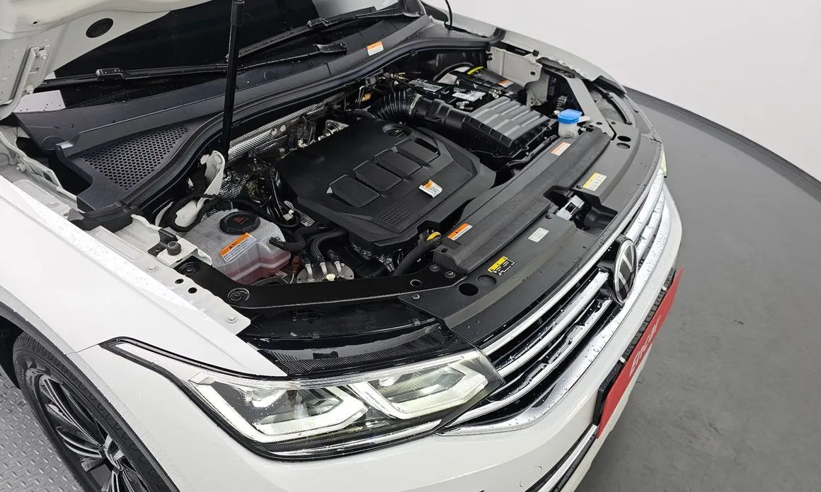Volkswagen Tiguan — фото 10