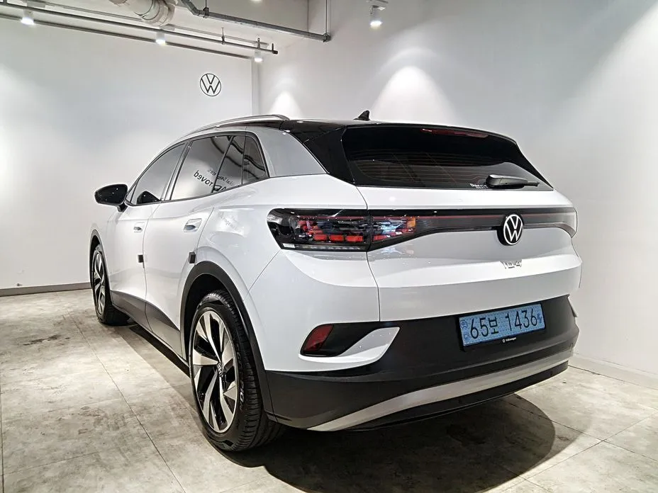 Volkswagen ID.4 — фото 10