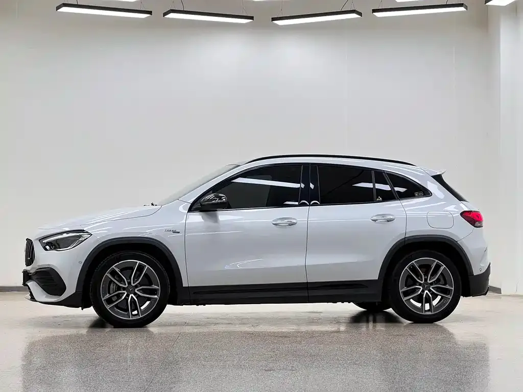 Mercedes-Benz GLA AMG — фото 3