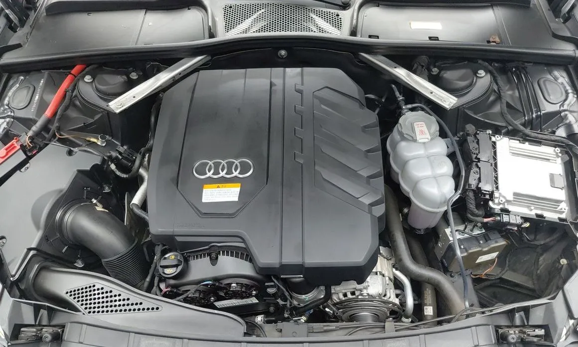 Audi A4 — фото 10