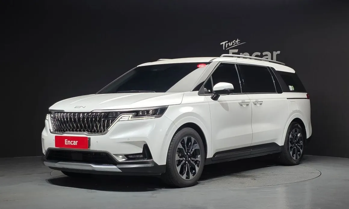 Kia Carnival — фото 1