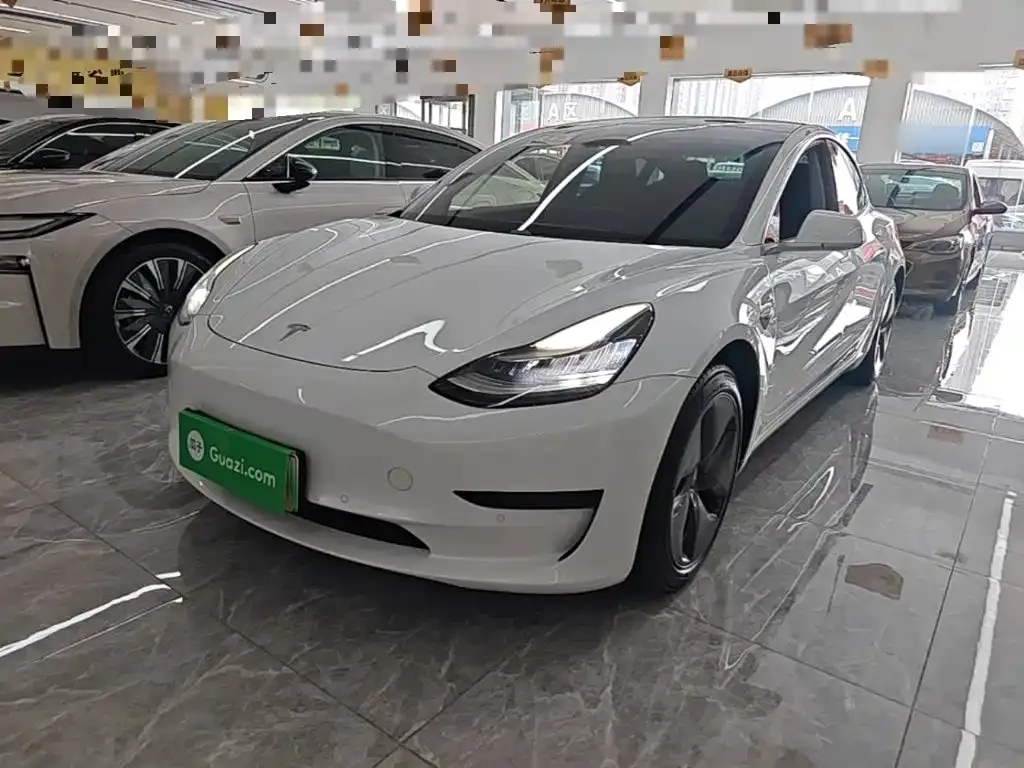 Tesla Model 3 — фото 3