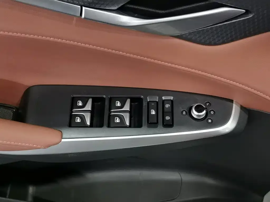 Changan CS75PLUS — фото 3