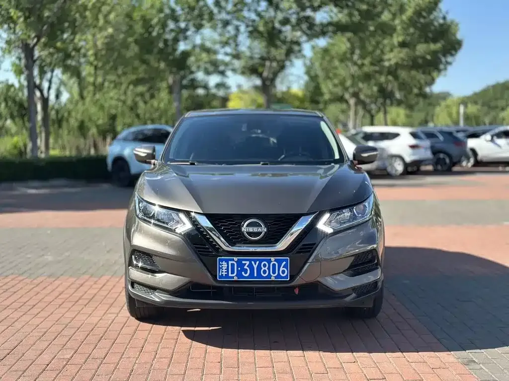 Nissan Qashqai — фото 7