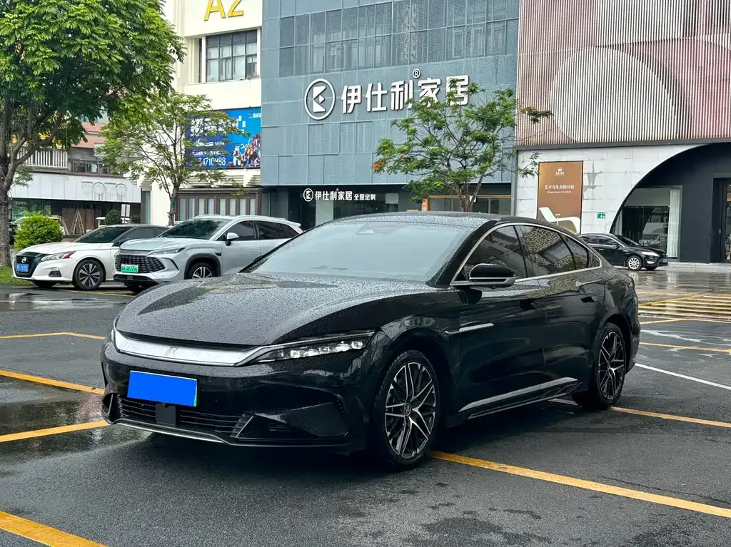 BYD Han — фото 1