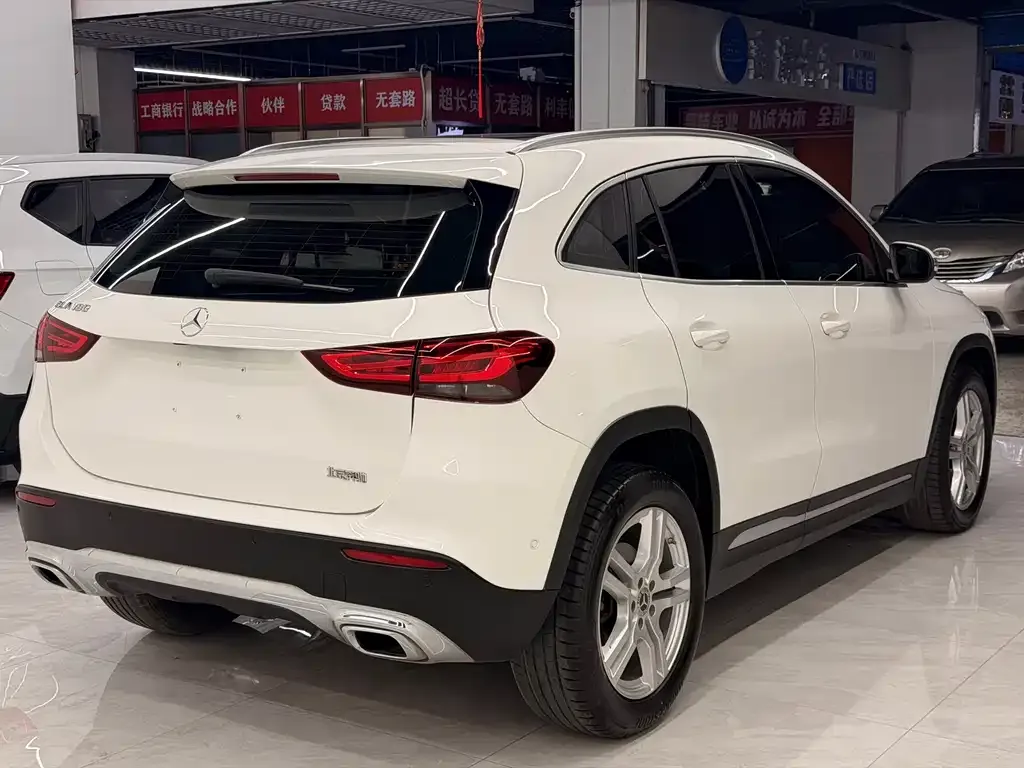 Mercedes-Benz GLA — фото 5