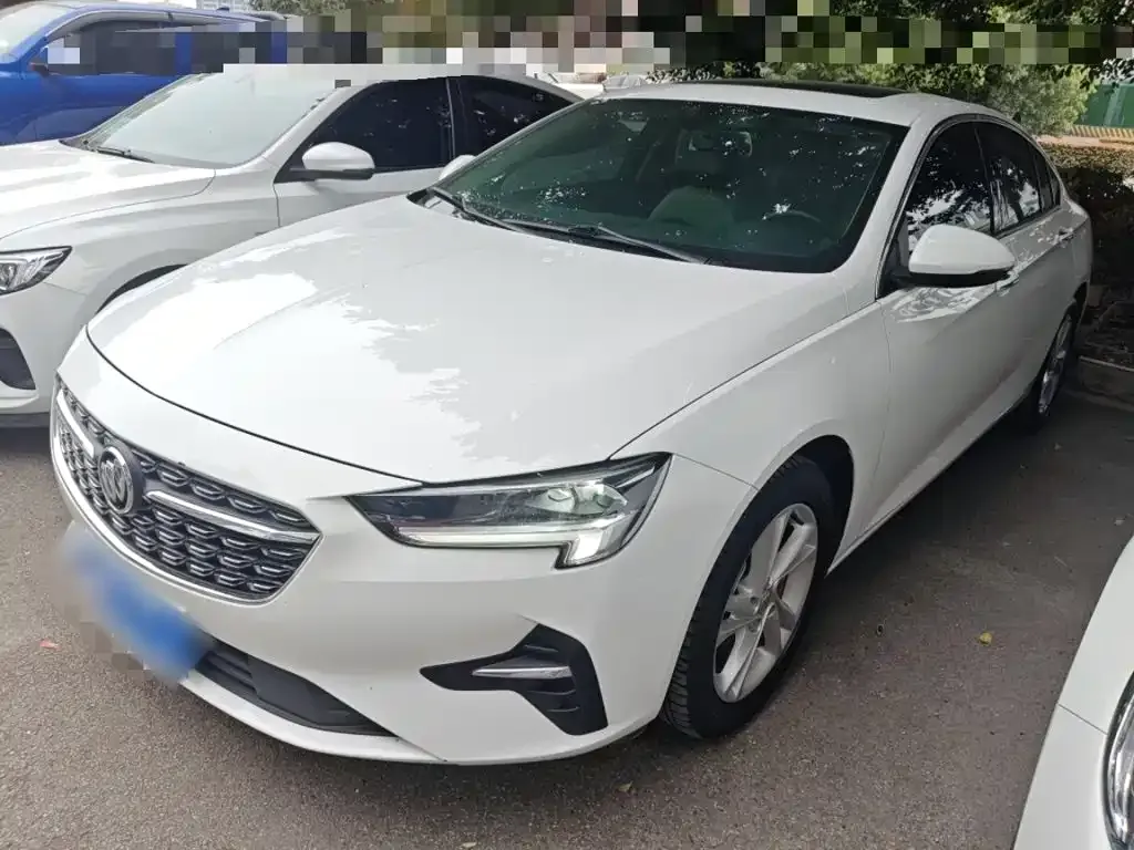 Buick Regal — фото 1