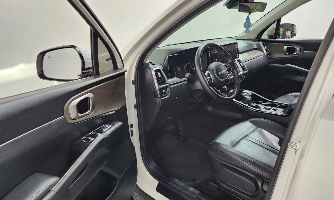 Kia Sorento — фото 5