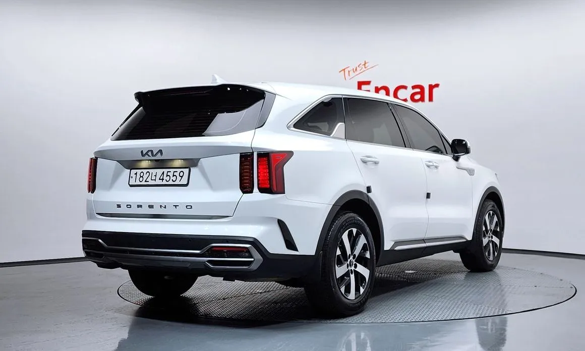 Kia Sorento — фото 8