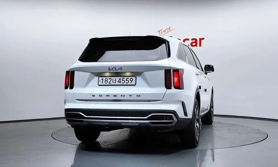 Kia Sorento — фото 7
