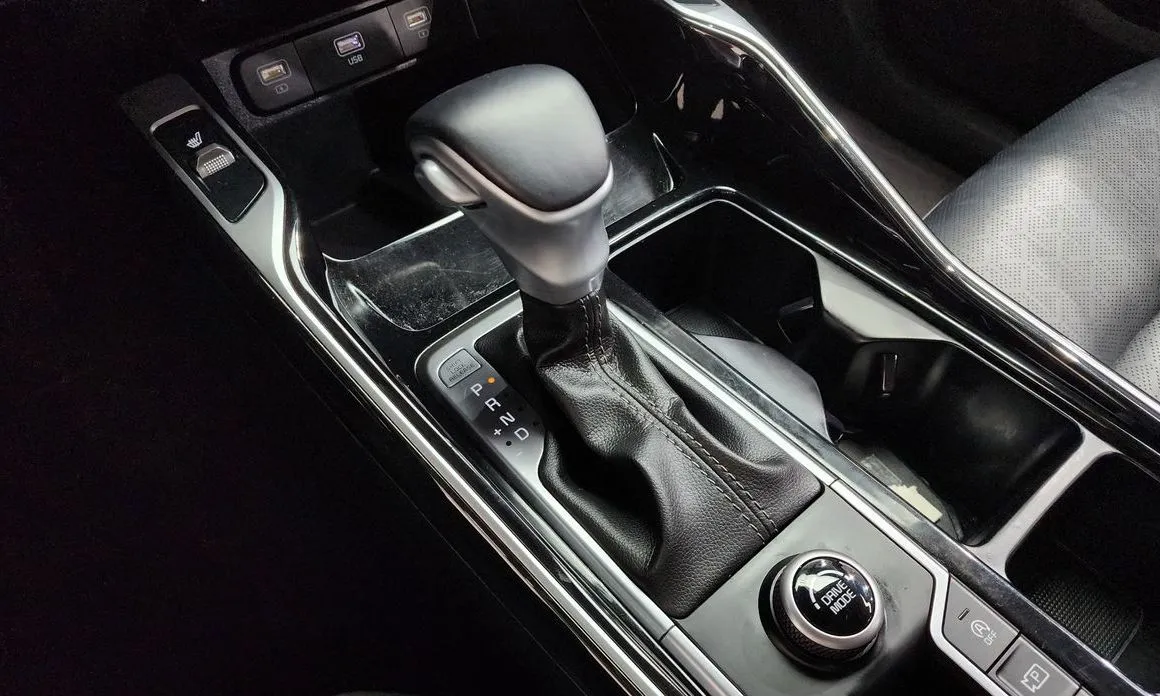 Kia Sorento — фото 10
