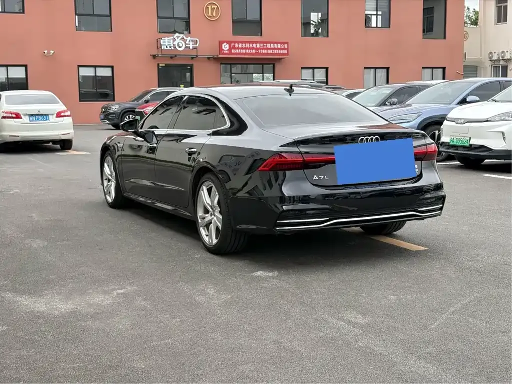 Audi A7L — фото 3