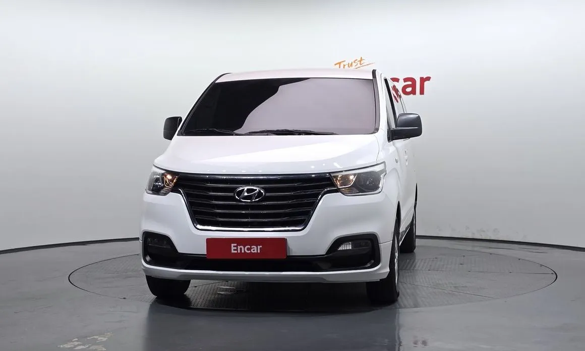Hyundai Starex — фото 2