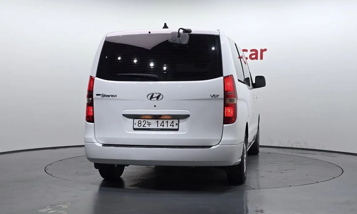 Hyundai Starex — фото 7