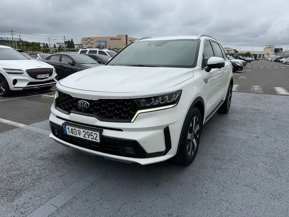 Kia Sorento — фото 1