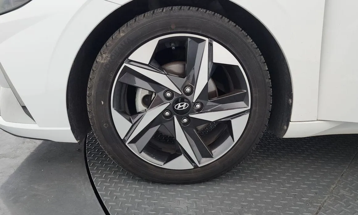 Hyundai AVANTE — фото 5