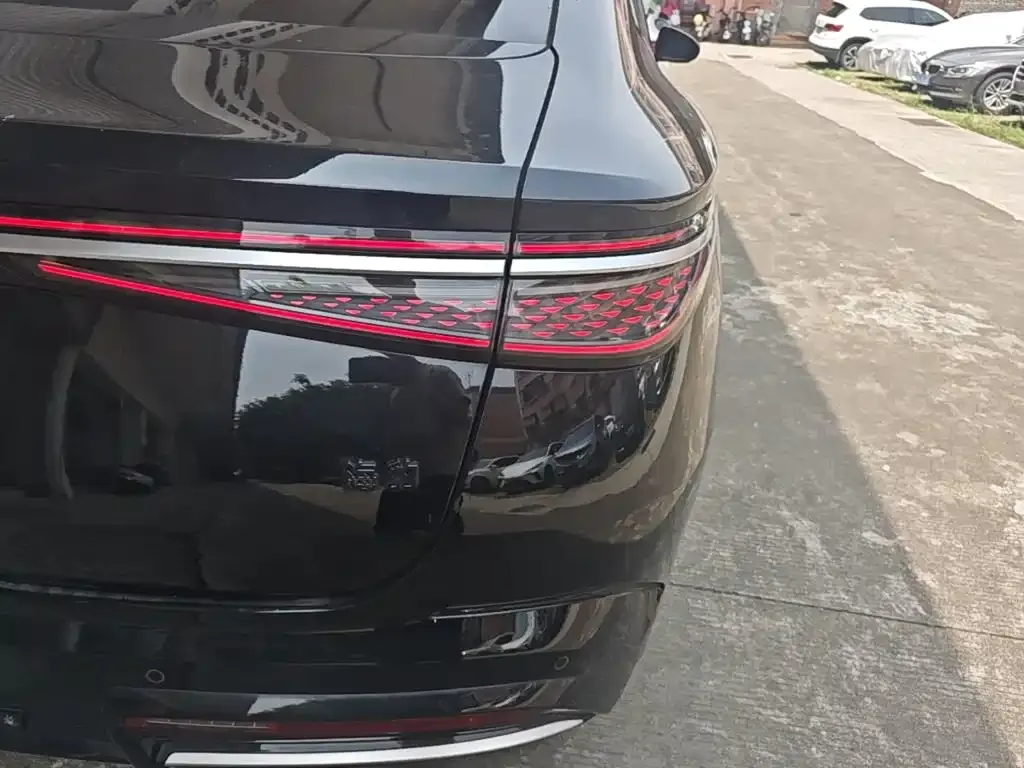 BYD Seal — фото 9