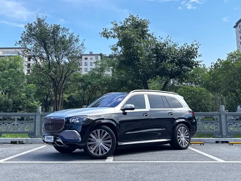 Mercedes-Benz GLS — фото 1