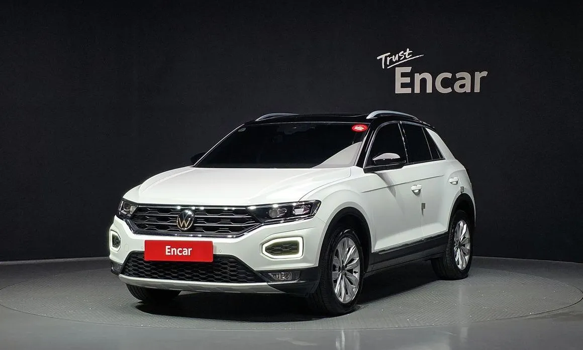 Volkswagen T-Roc — фото 1