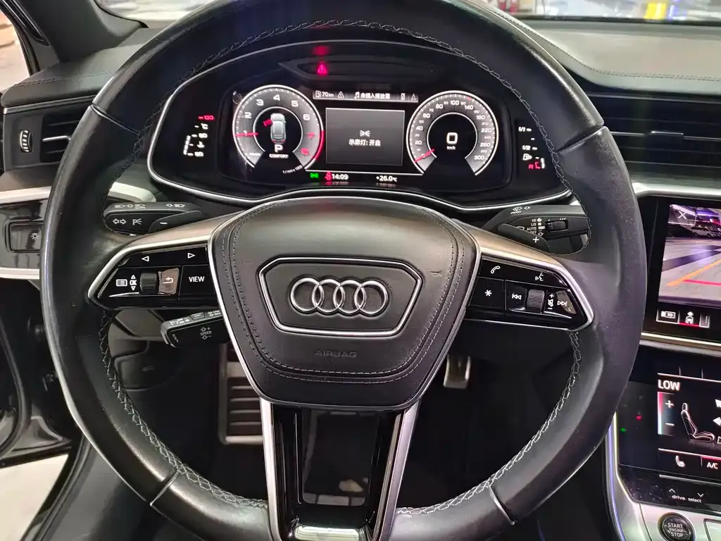 Audi A6L — фото 2