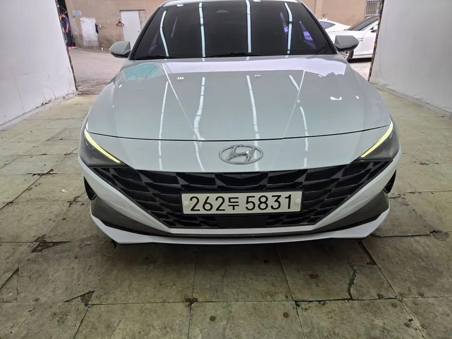 Hyundai AVANTE — фото 1