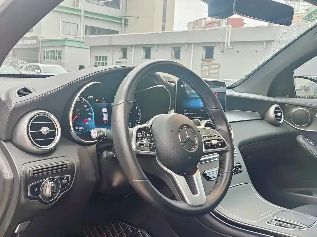 Mercedes-Benz GLC Coupe — фото 2